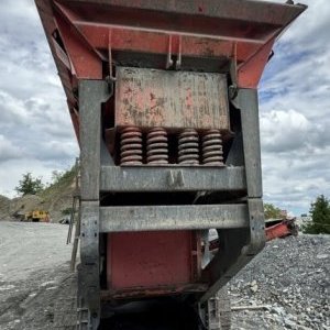 foto málo mth 46.5t drtič 400t/h mobil čelist Sandvik QJ340